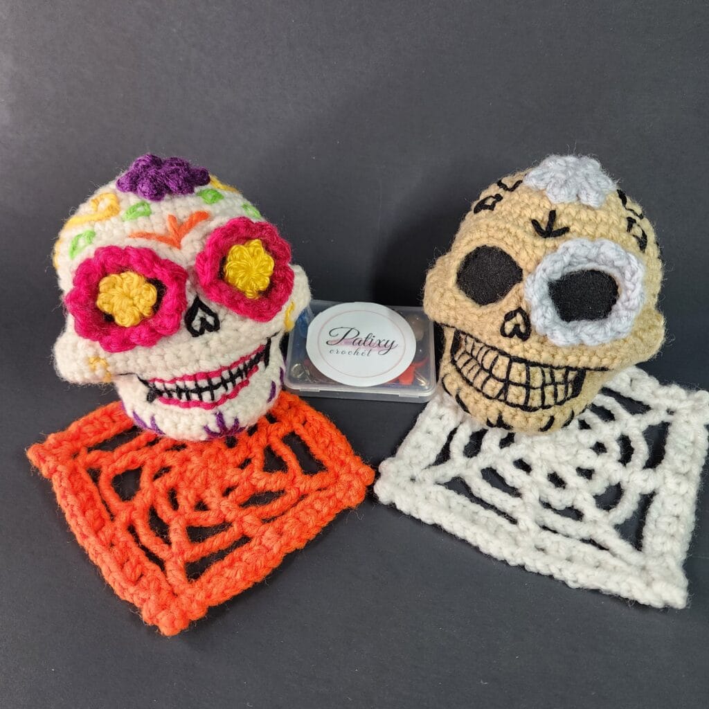 crochet a Skull amigurumi